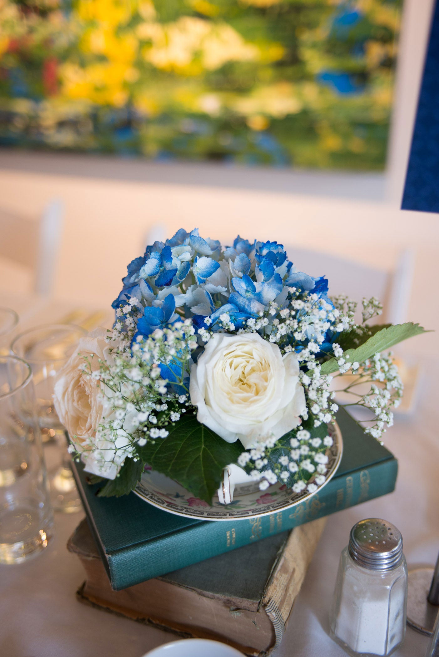 CENTREPIECES-GB0300