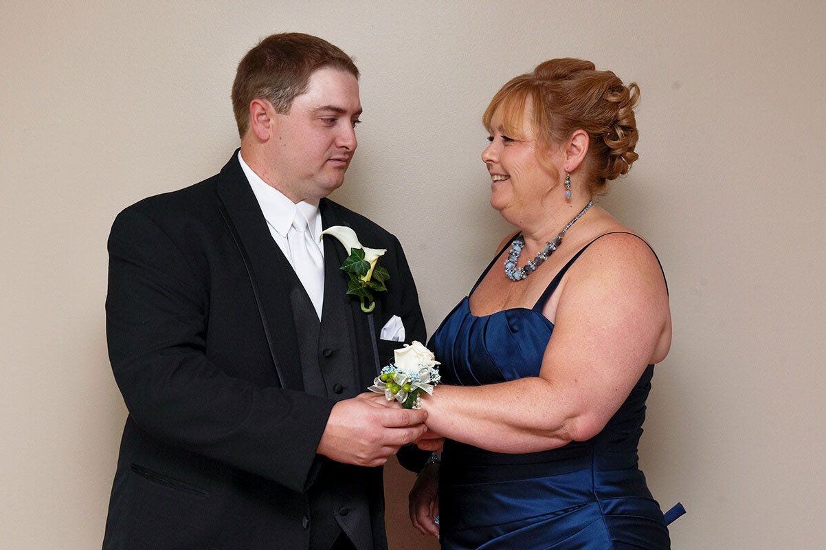 MOM’S HAND CORSAGES-GB0255