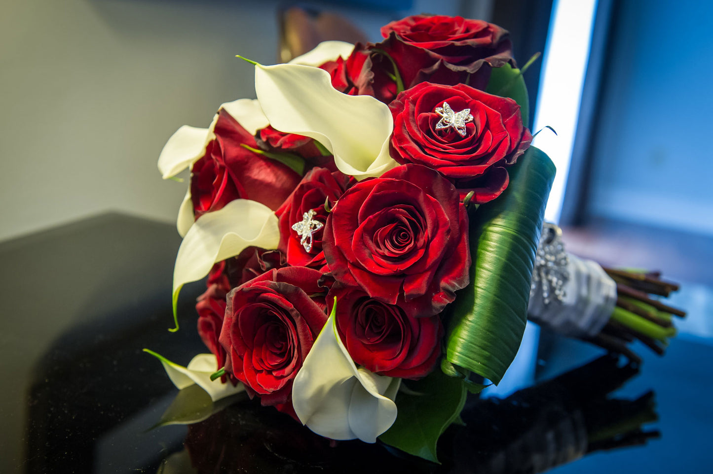 HAND TIED BRIDAL BOUQUETS-GB0195