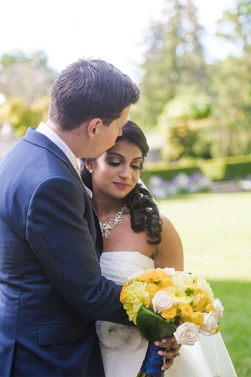 HAND TIED BRIDAL BOUQUETS-GB0208