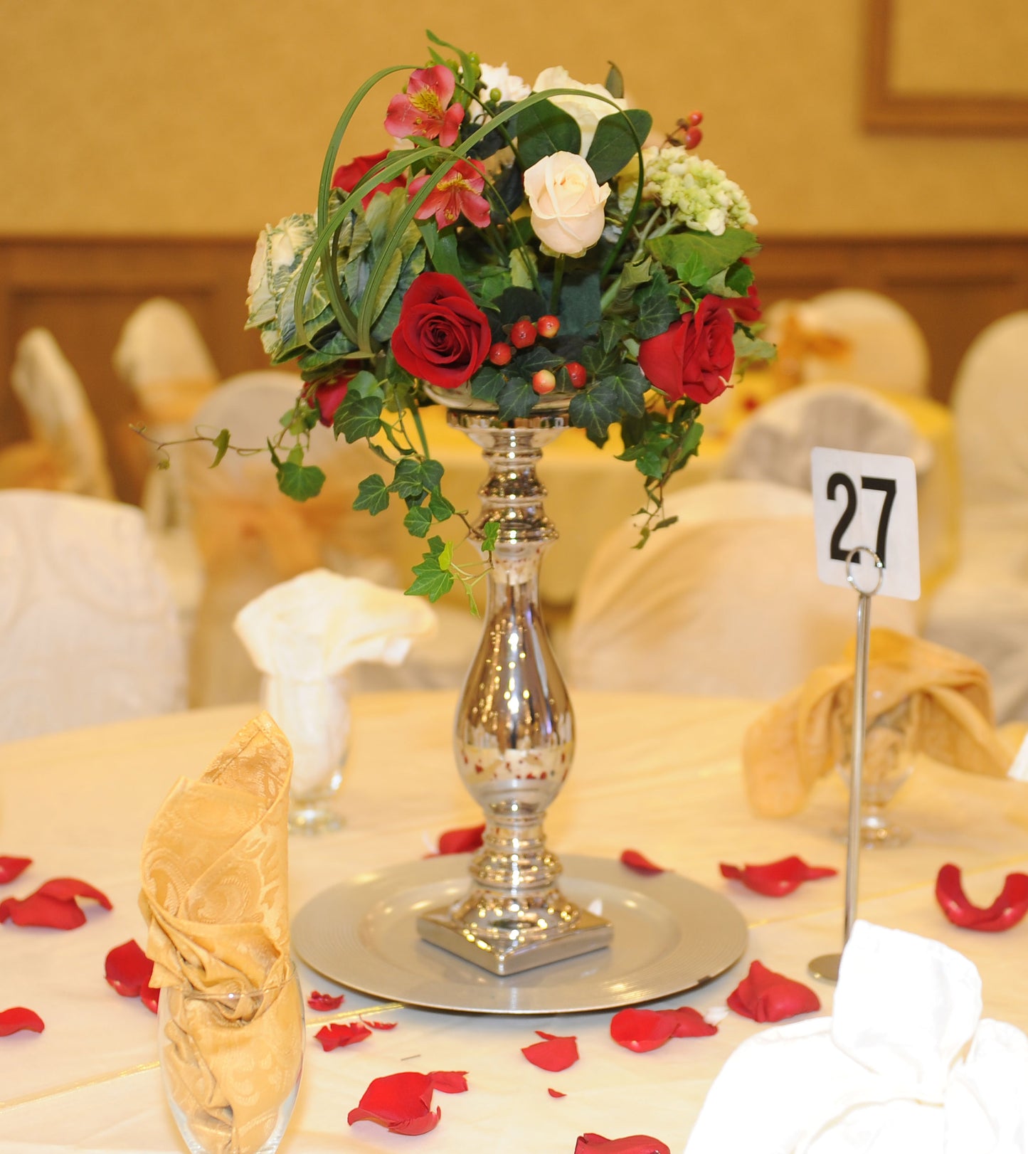 CENTREPIECES-GB0294