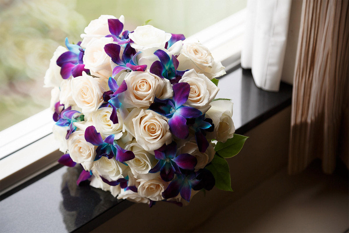 HAND TIED BRIDAL BOUQUETS-GB0205